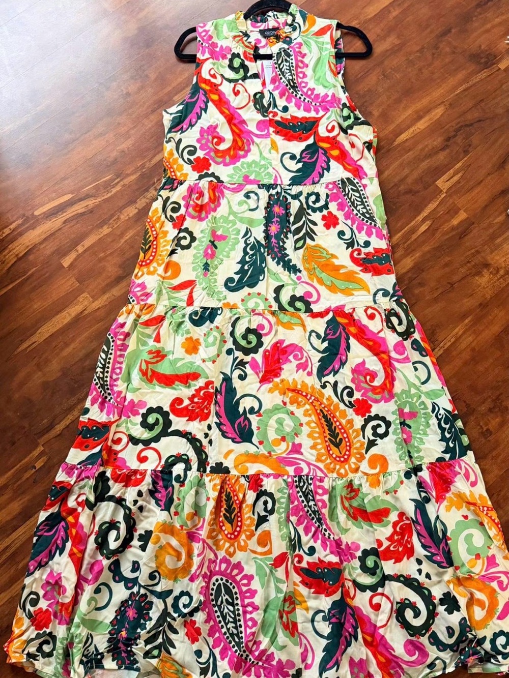 Sleeveless Paisley Tiered Maxi Dress - Multicolor